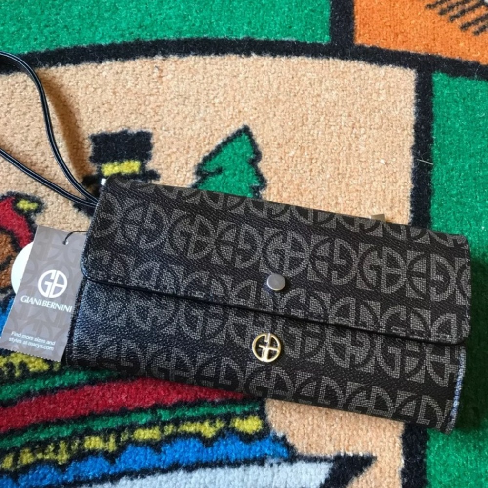 Wristlet